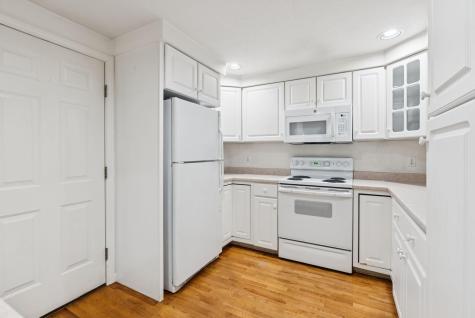 17 Hampton Glen Drive Kennebunk ME 04043