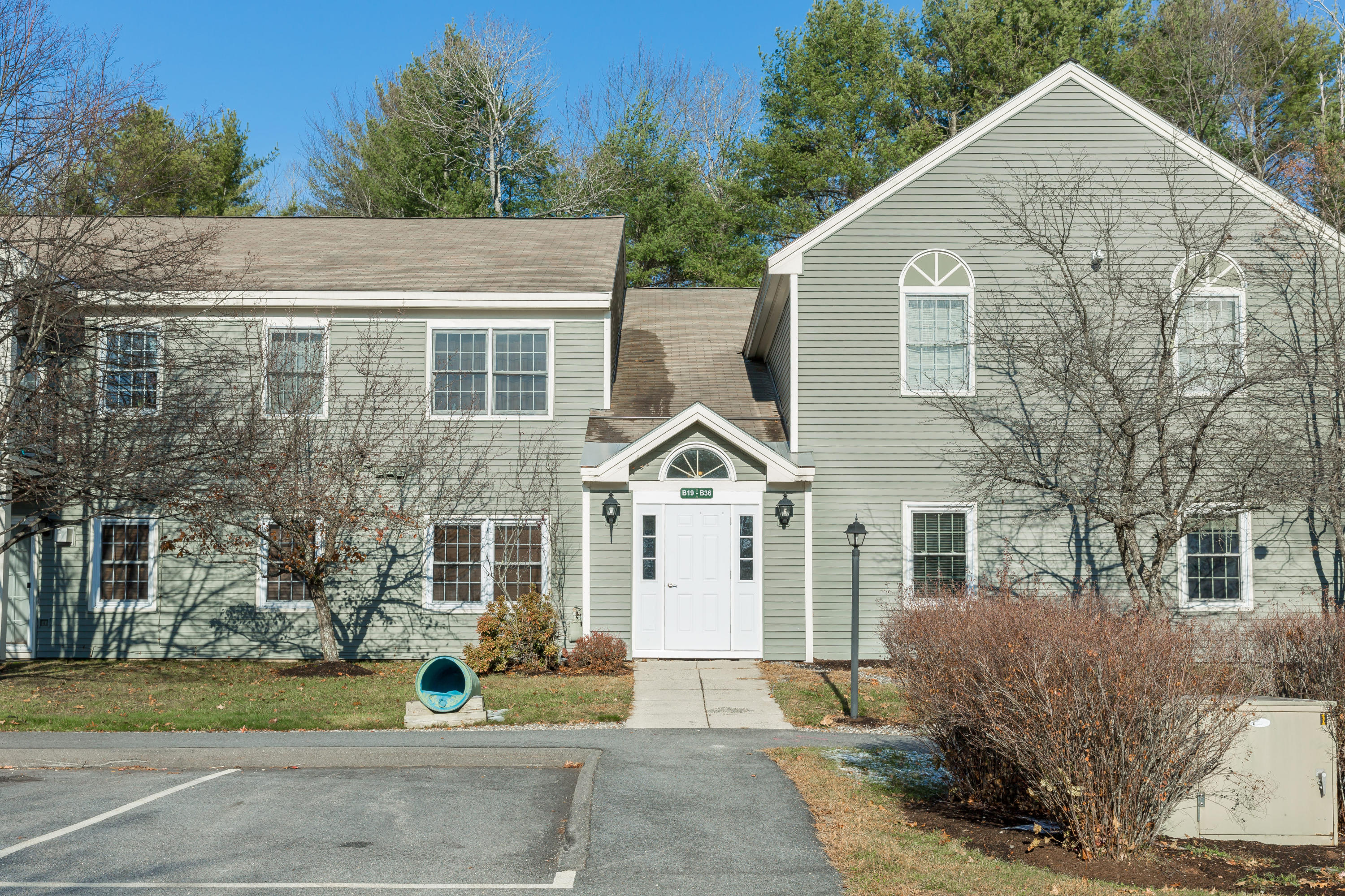 34 Somerset Freeport ME 04032