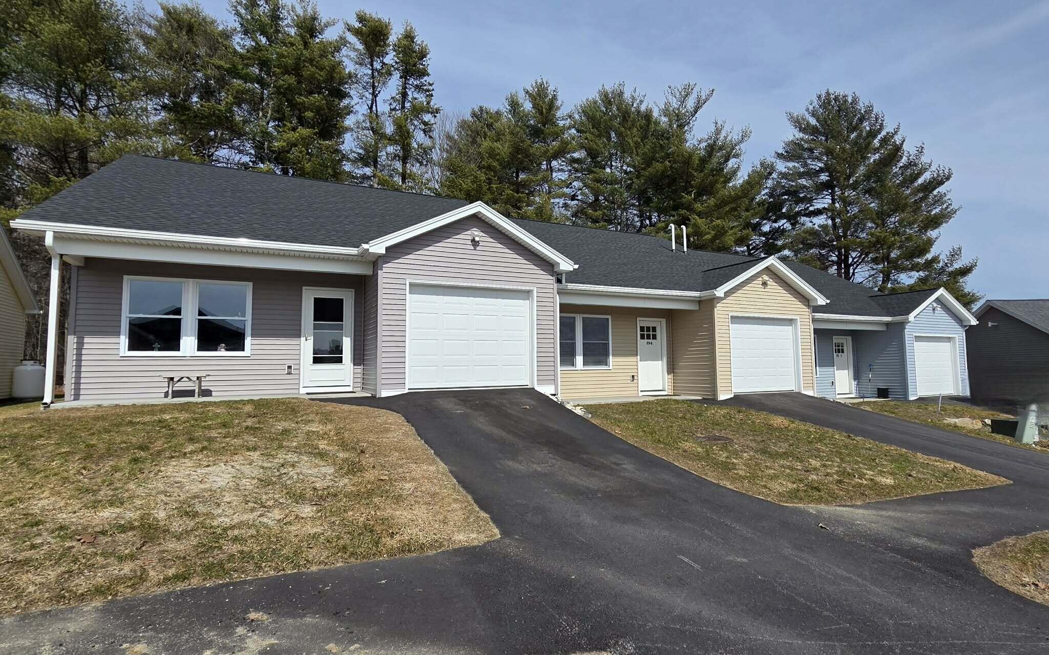 25 Village Circle Augusta ME 04330