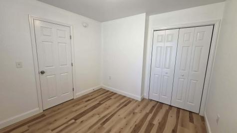 25 Village Circle Augusta ME 04330
