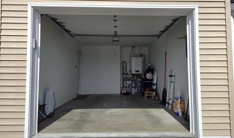 25 Village Circle Augusta ME 04330