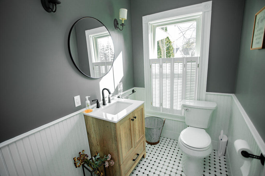 19 Pleasant Street Rangeley ME 04970