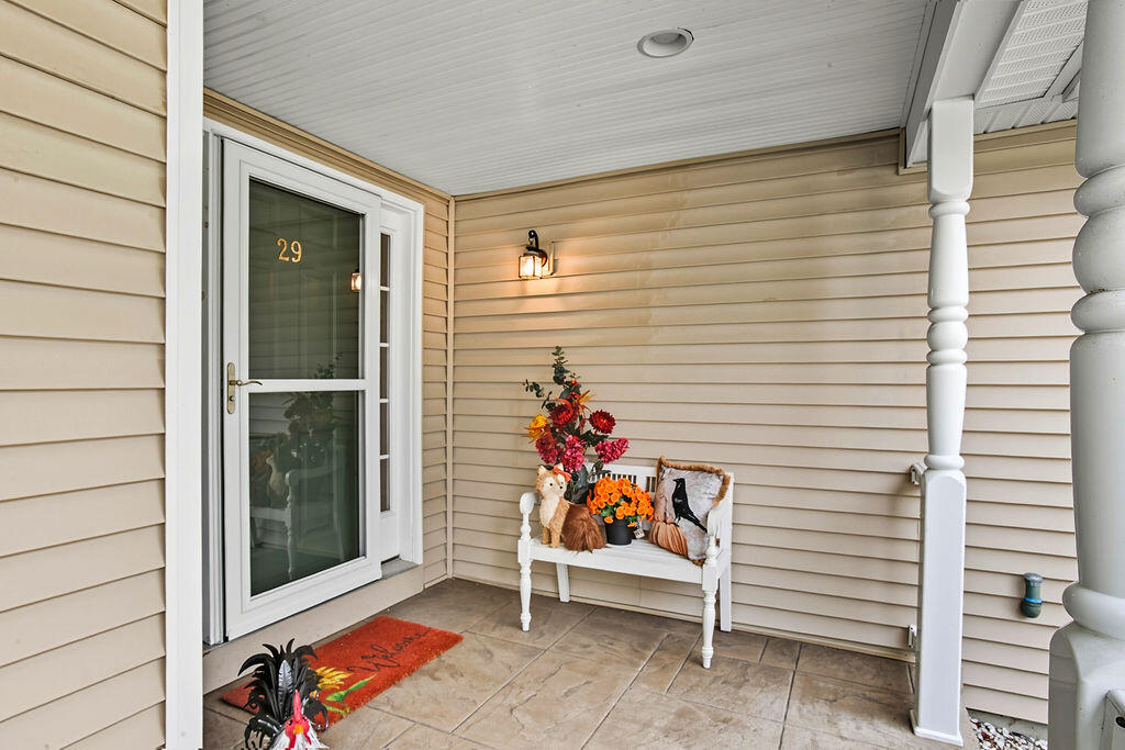 29 Bentley Place Kennebunk ME 04043