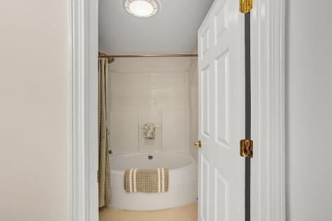 29 Bentley Place Kennebunk ME 04043