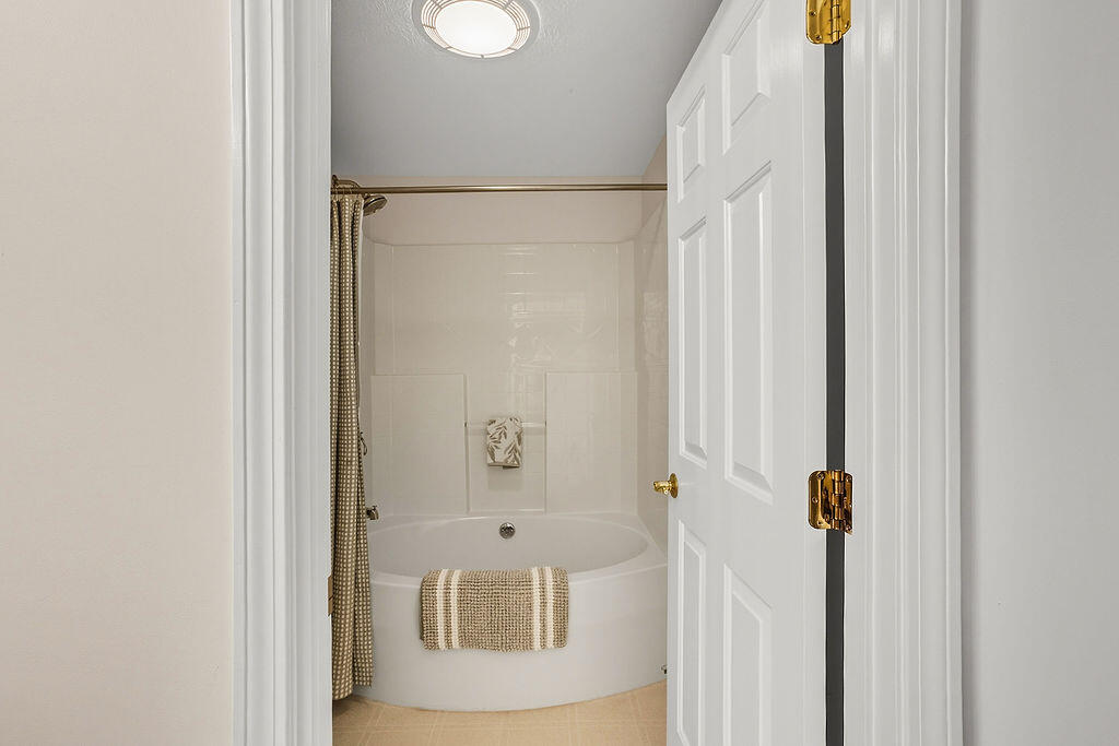 29 Bentley Place Kennebunk ME 04043