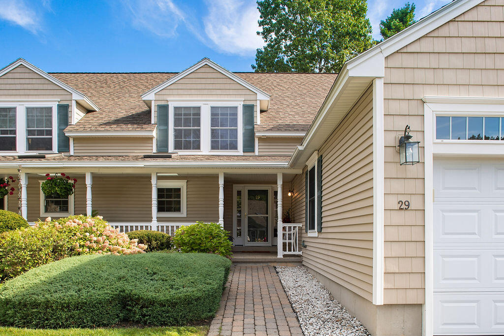 29 Bentley Place Kennebunk ME 04043