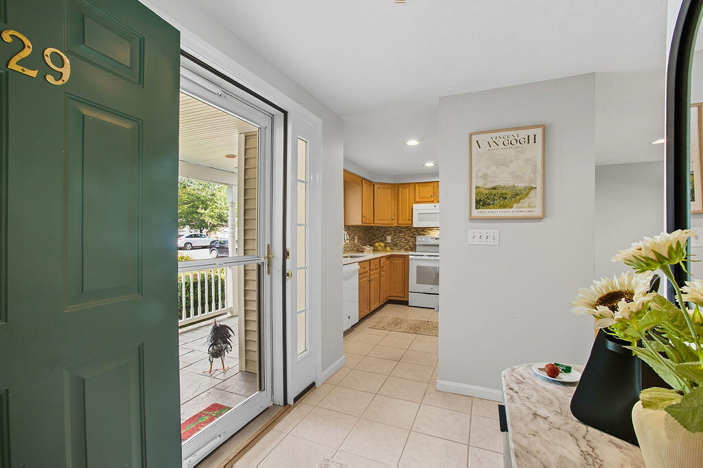 29 Bentley Place Kennebunk ME 04043