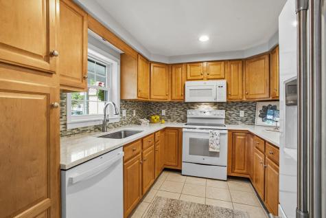 29 Bentley Place Kennebunk ME 04043