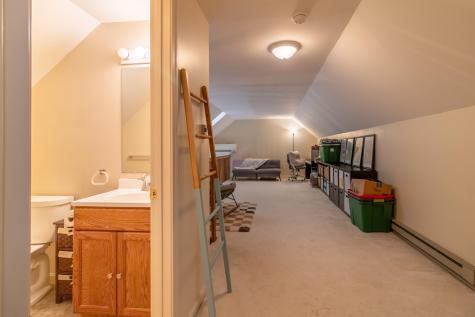 44 Cortland Circle Bangor ME 04401