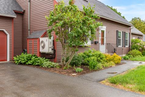 44 Cortland Circle Bangor ME 04401