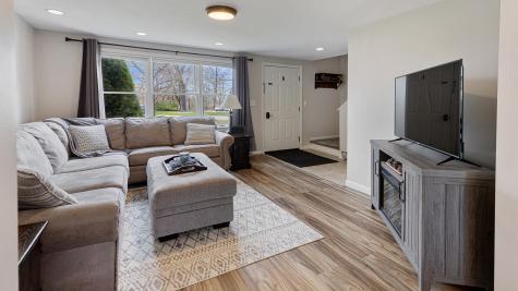 8 Orchard Hills Parkway Bangor ME 04401