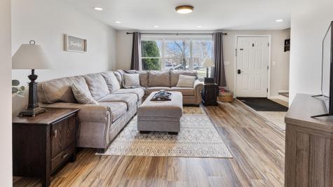 8 Orchard Hills Parkway Bangor ME 04401