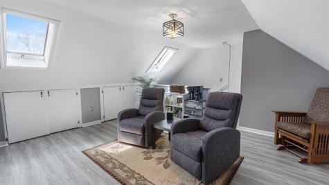 8 Orchard Hills Parkway Bangor ME 04401