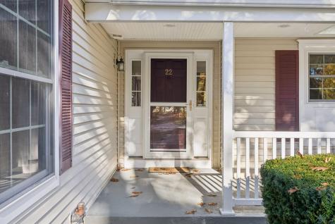 22 Winchester Court Kennebunk ME 04043