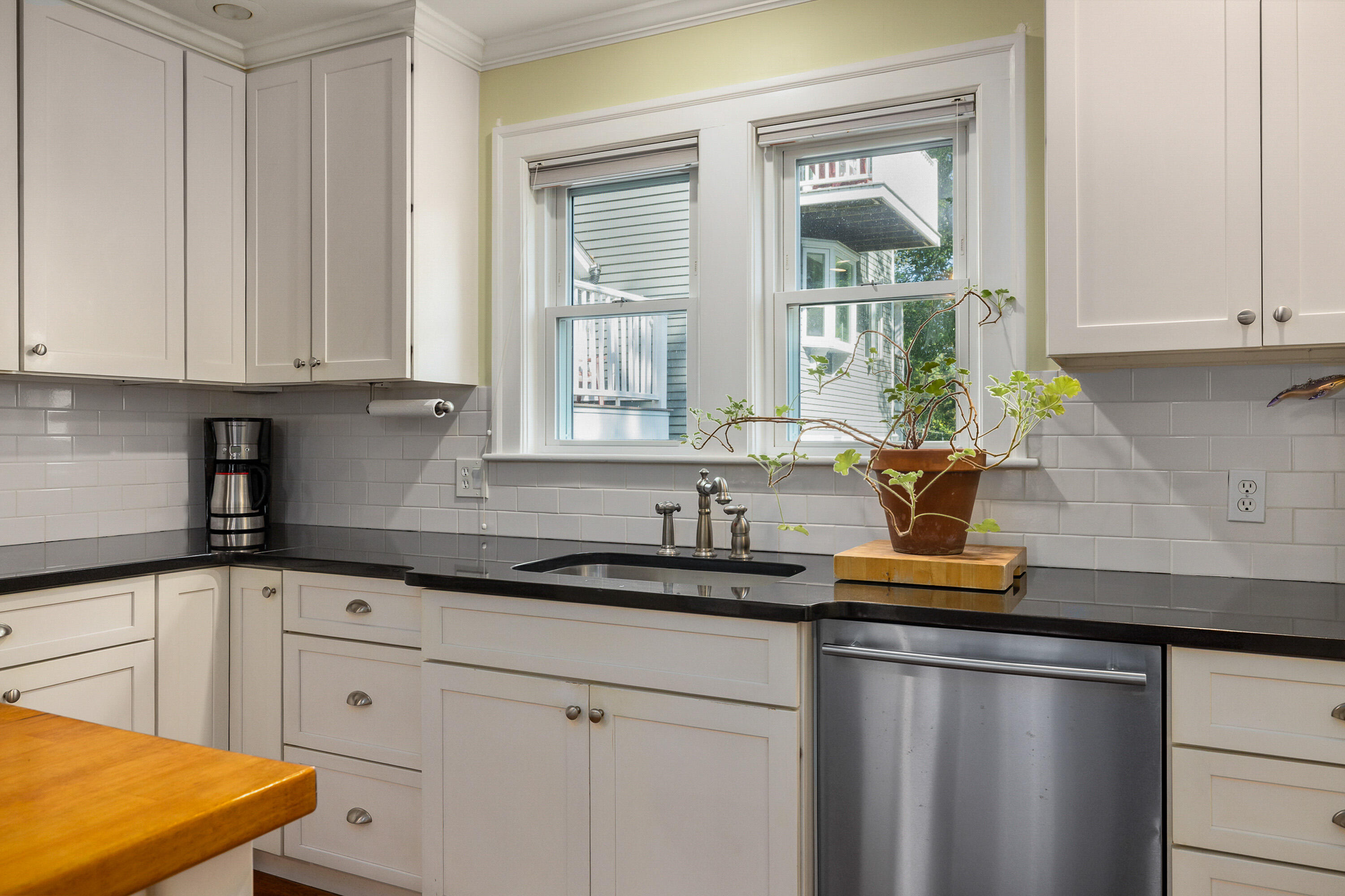 8 Water Street Kittery ME 03904