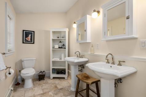 8 Water Street Kittery ME 03904