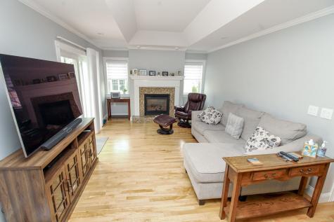9 Camden Court Bangor ME 04401