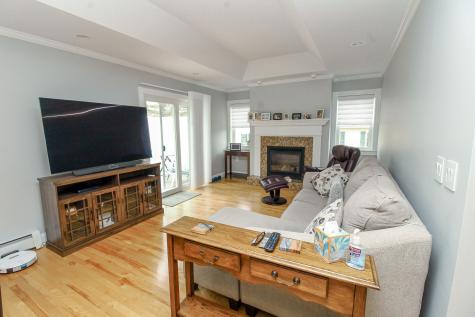 9 Camden Court Bangor ME 04401