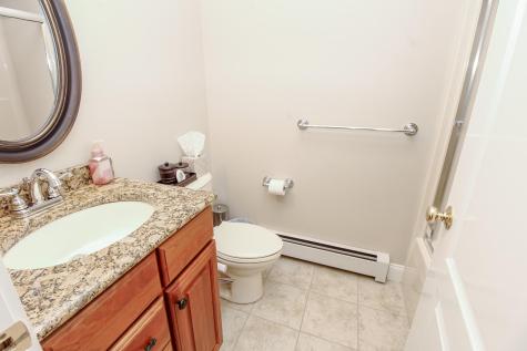 9 Camden Court Bangor ME 04401