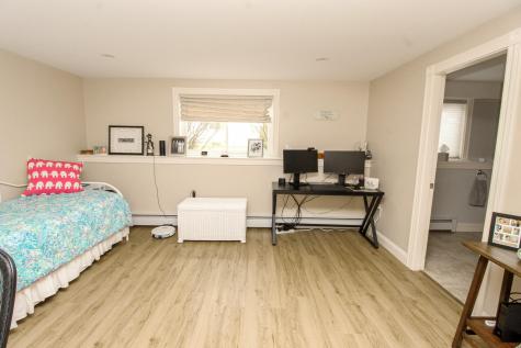 9 Camden Court Bangor ME 04401