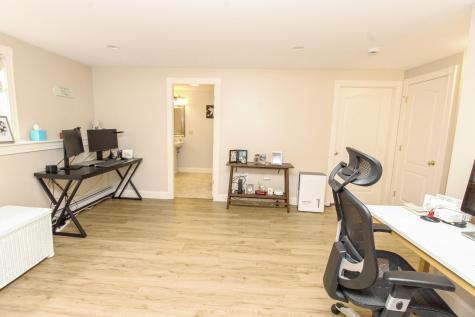 9 Camden Court Bangor ME 04401