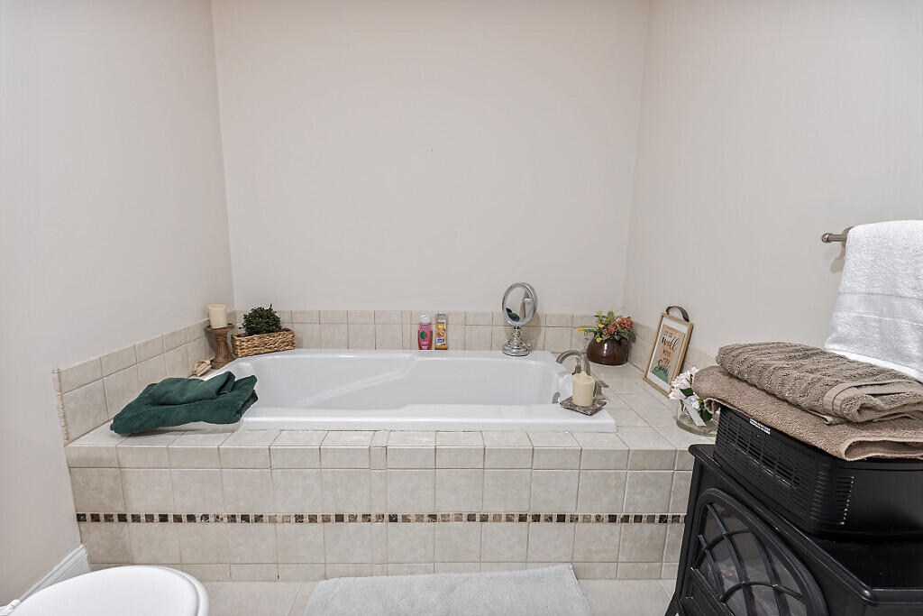 77 Glen Street Augusta ME 04330