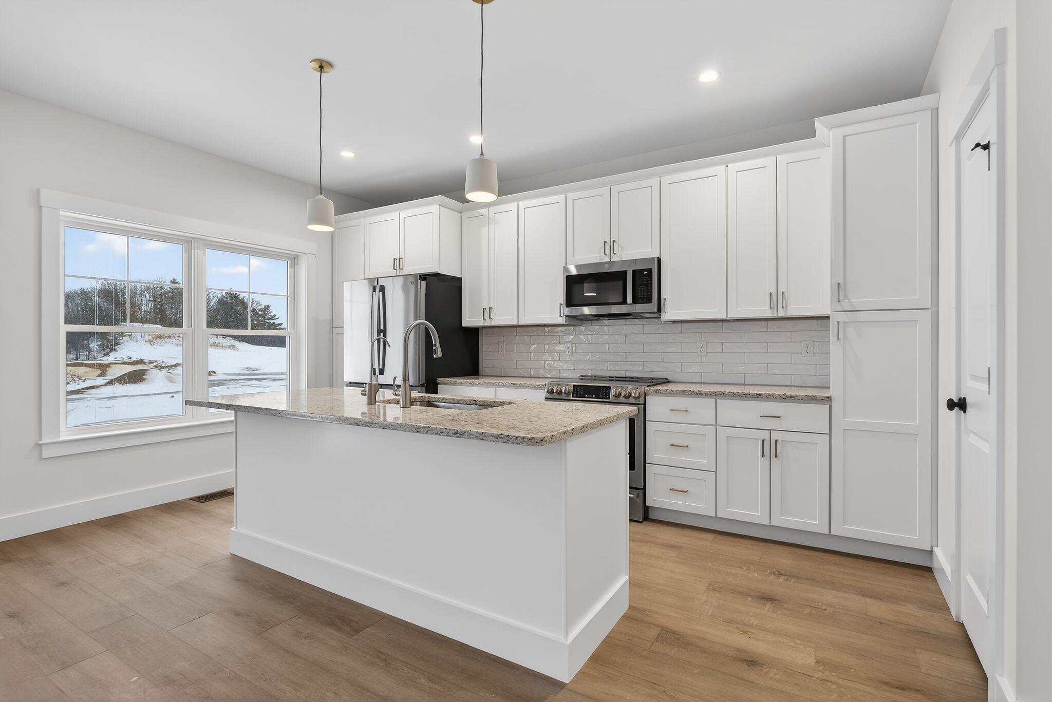 30 Feldspar Lane Cumberland ME 04021