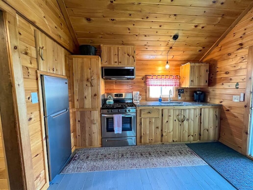 15 Lakefront Lane Rangeley ME 04970