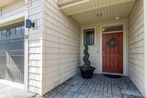 25 Preservation Lane South Portland ME 04106