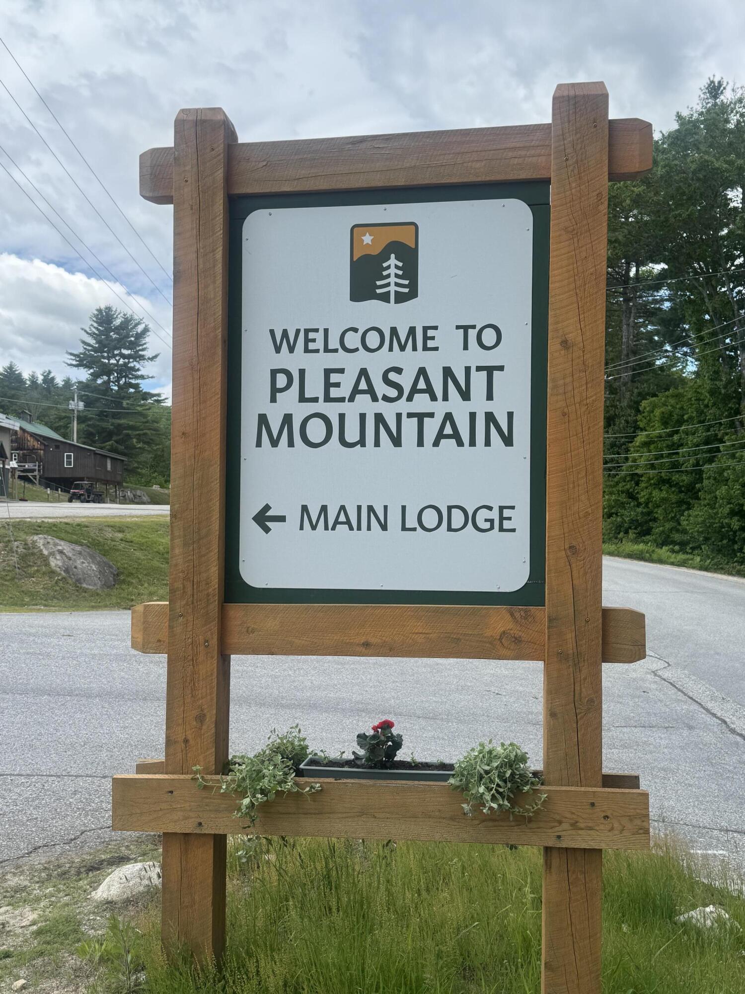 16 Millers Way Bridgton ME 04009