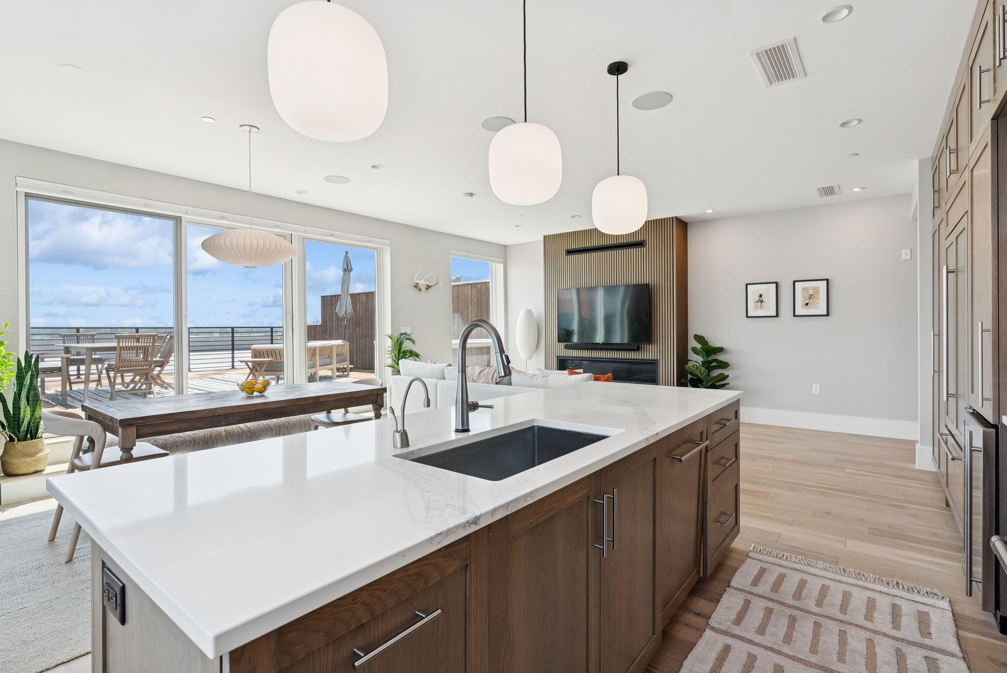 383 Commercial Street Portland ME 04101