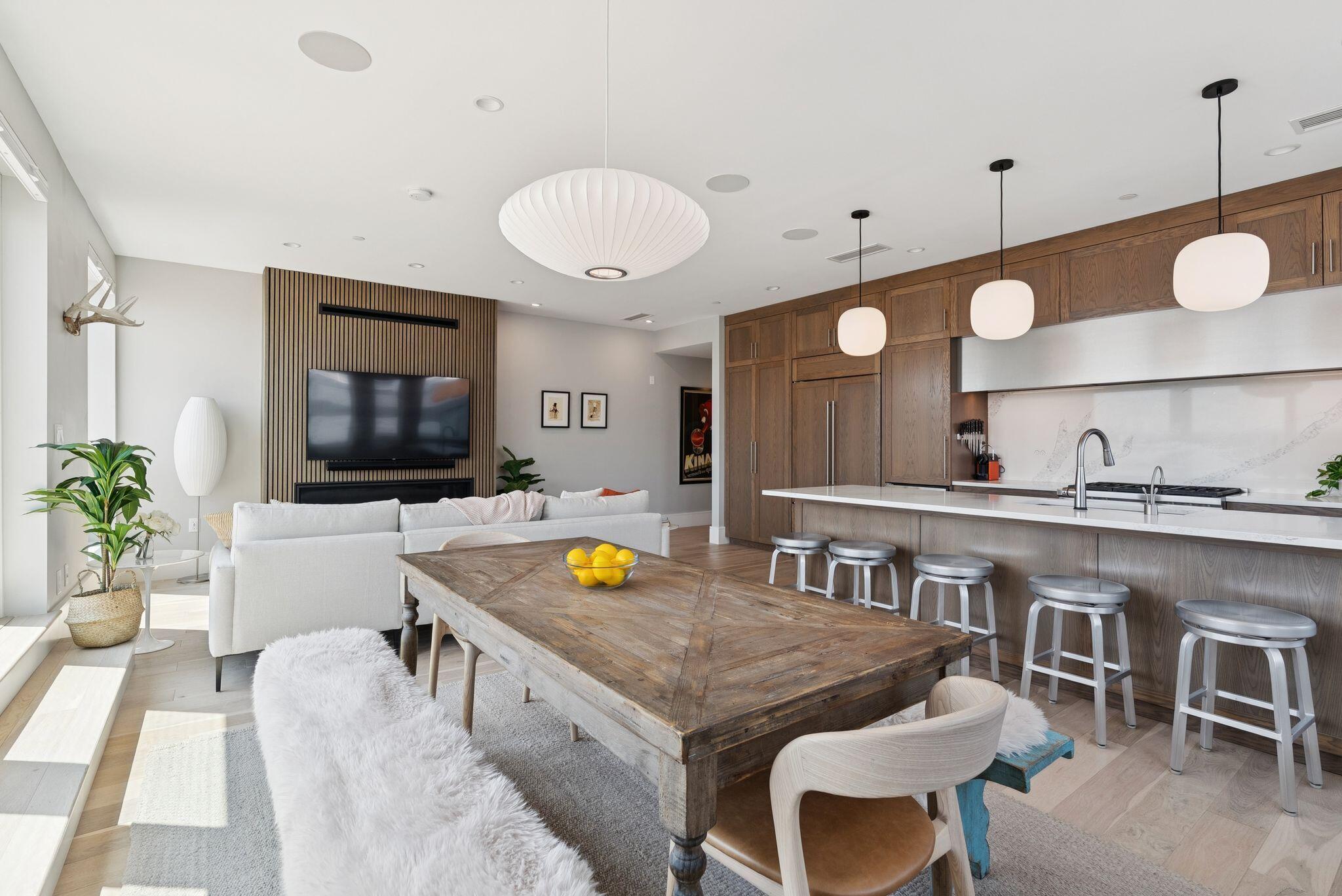 383 Commercial Street Portland ME 04101