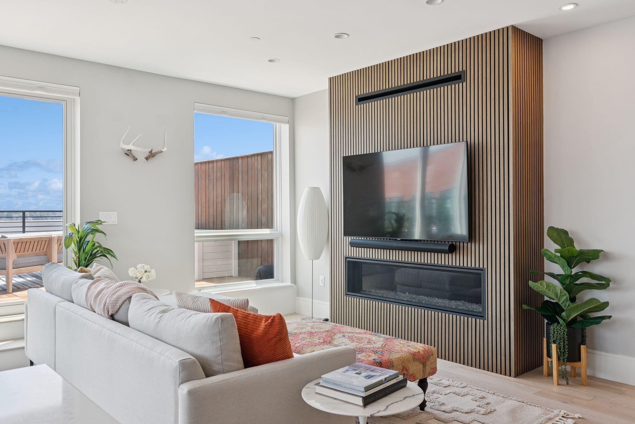 383 Commercial Street Portland ME 04101