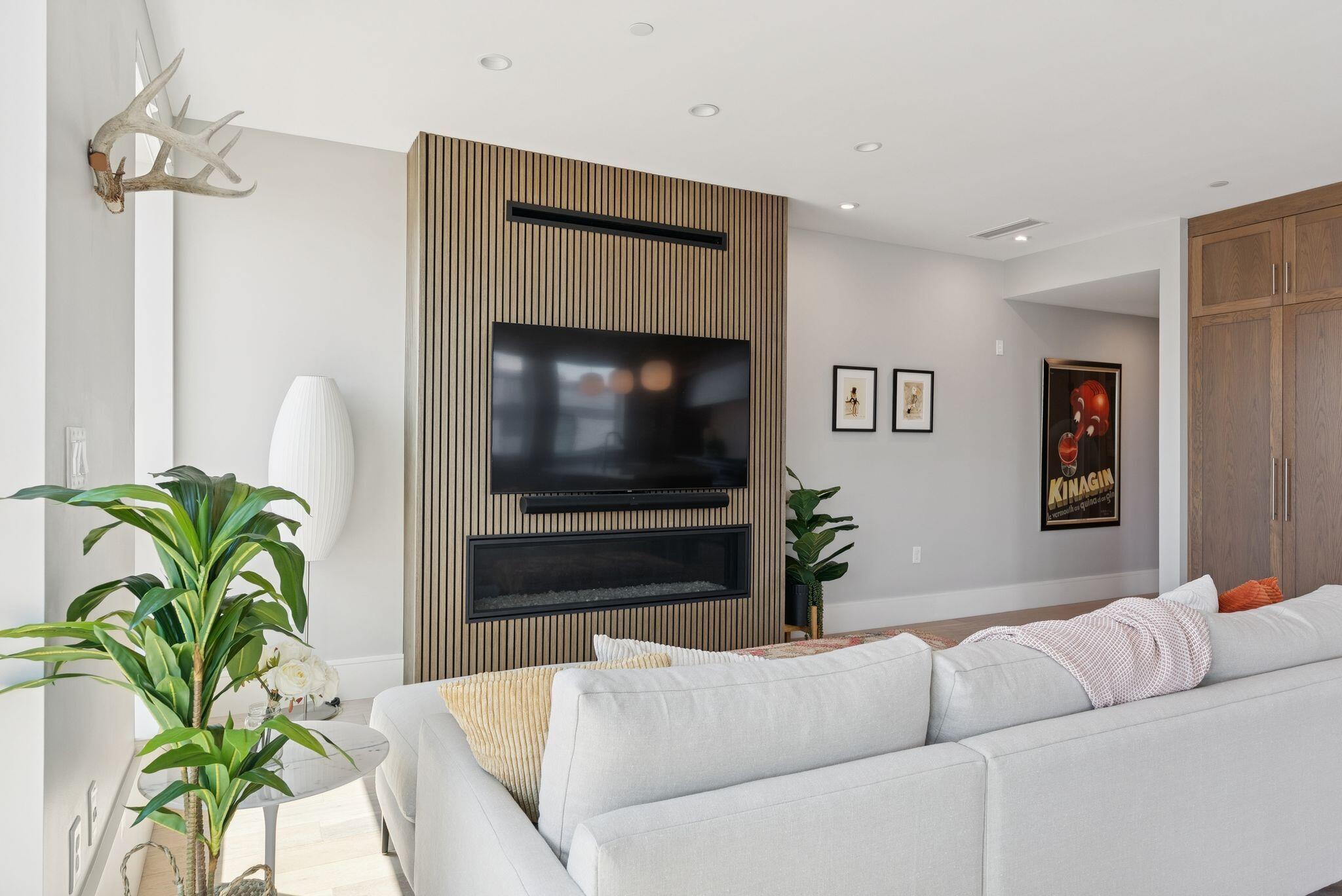 383 Commercial Street Portland ME 04101