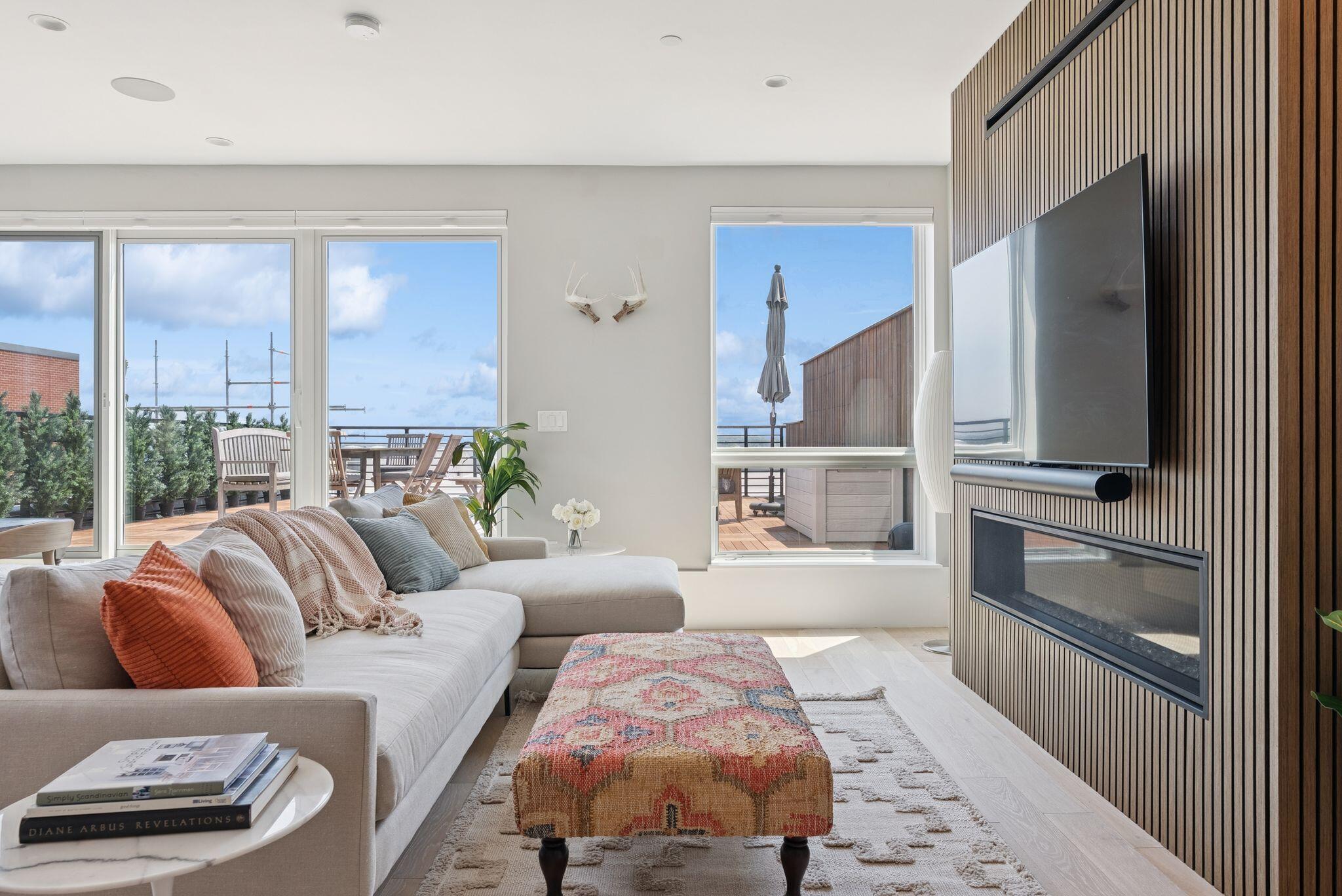 383 Commercial Street Portland ME 04101