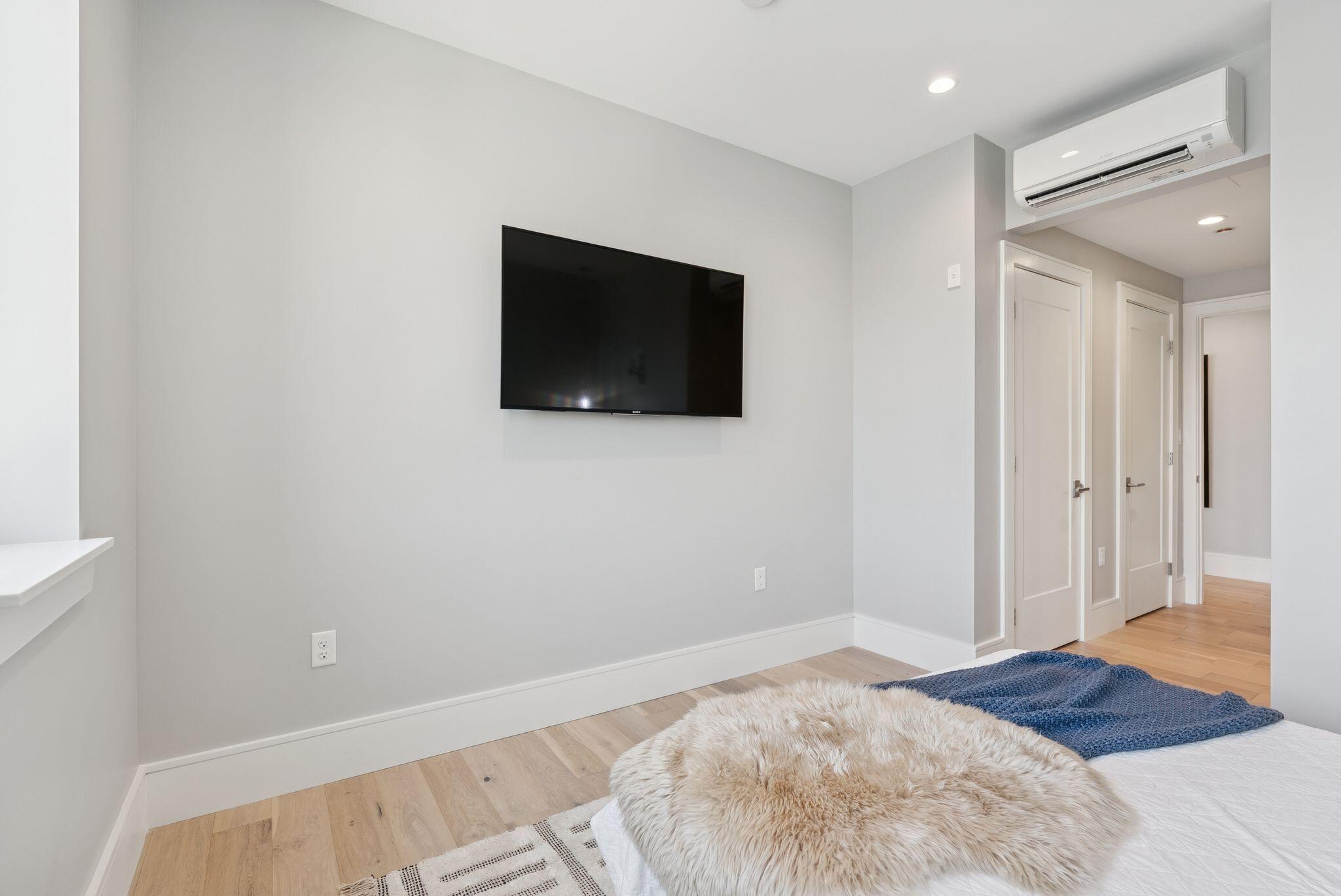 383 Commercial Street Portland ME 04101