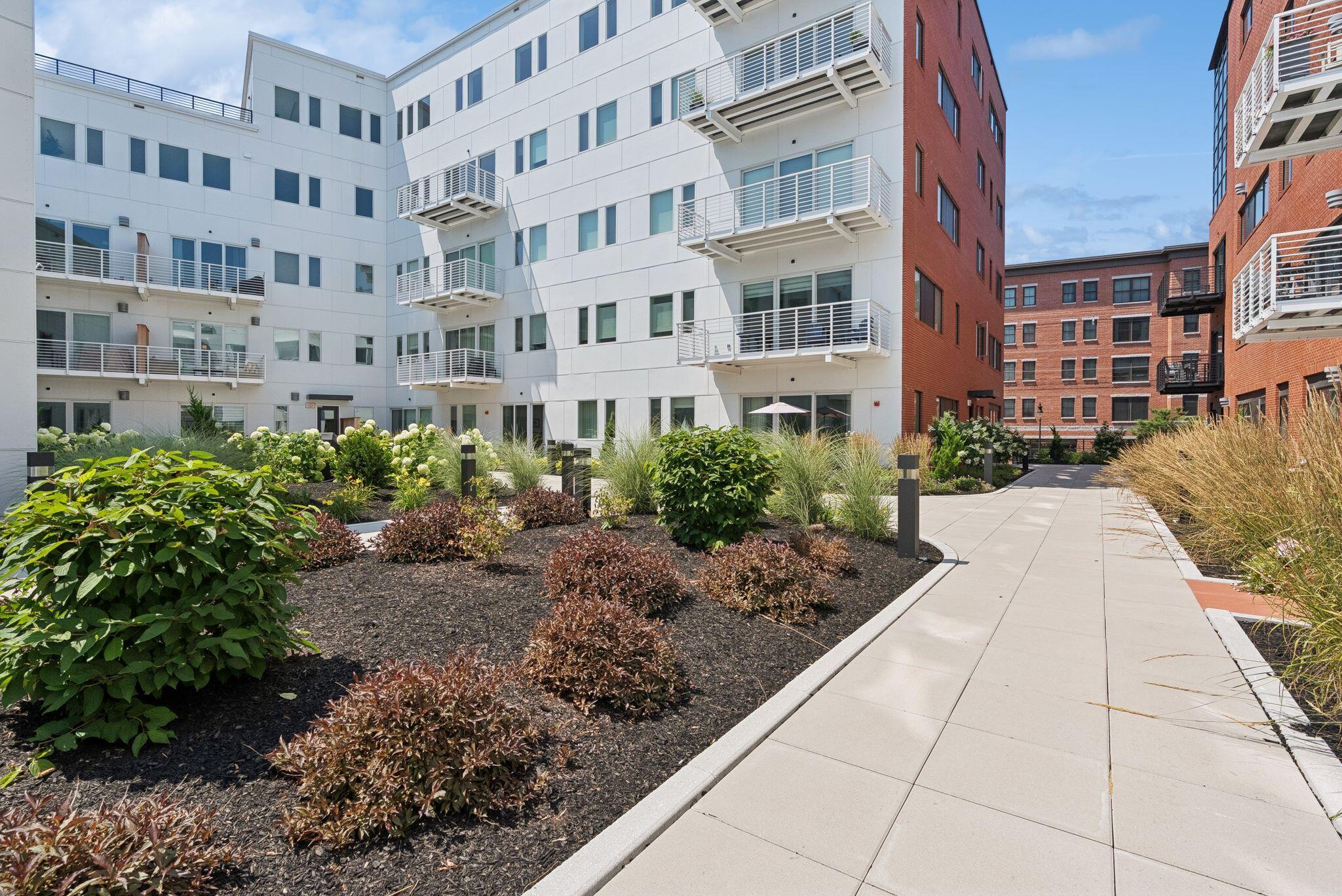 383 Commercial Street Portland ME 04101