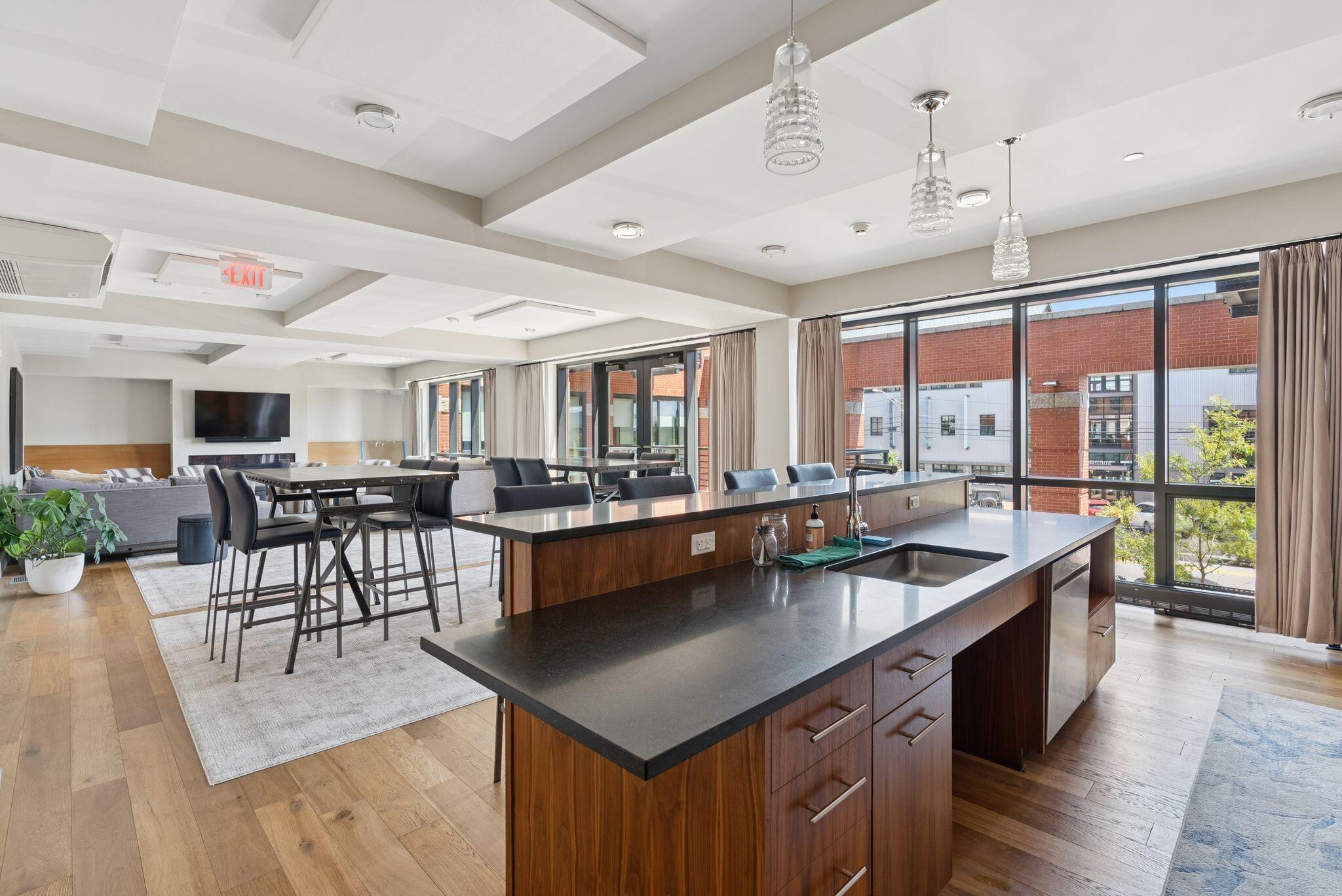 383 Commercial Street Portland ME 04101