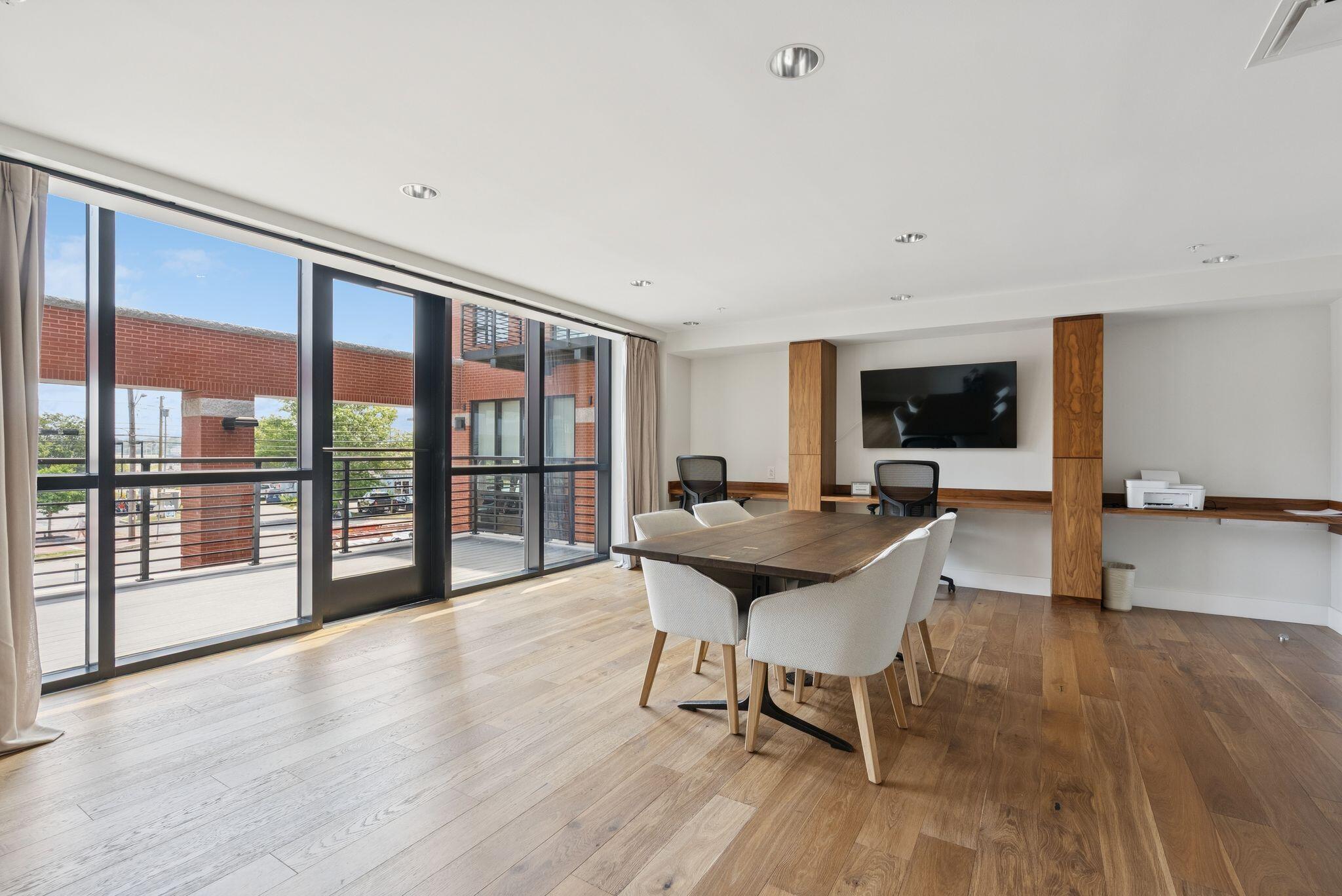 383 Commercial Street Portland ME 04101