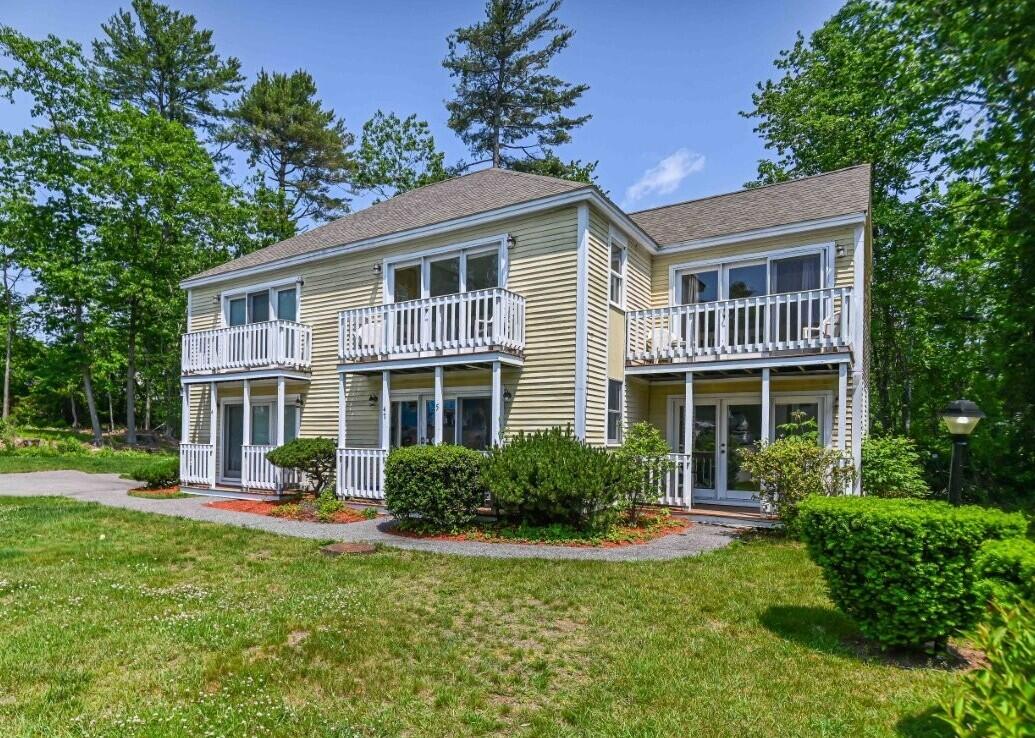 47 Beacon Street York ME 03909