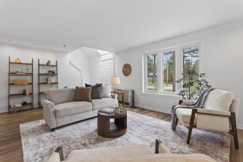 12 Willow Grove Brunswick ME 04011