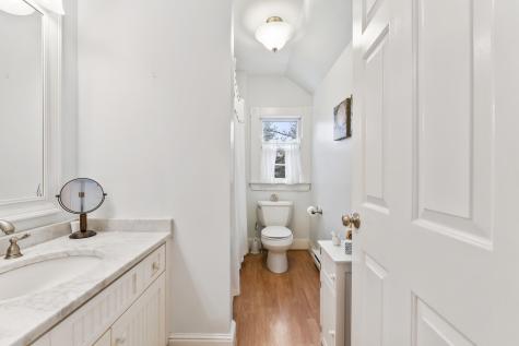 589 York Street York ME 03909