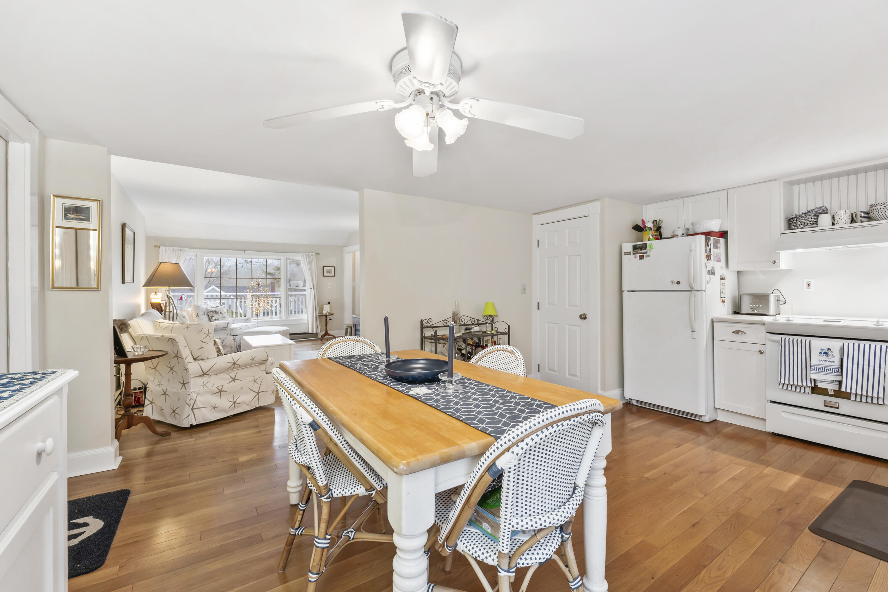 589 York Street York ME 03909