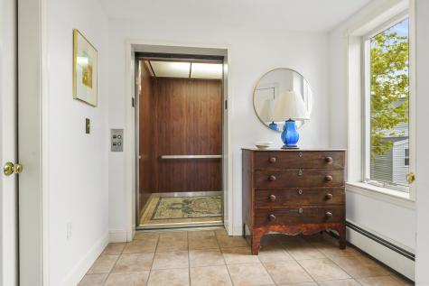 9 Waterville Street Portland ME 04101