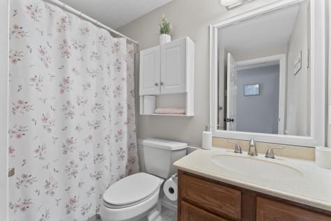 32 Landing Drive Kennebunk ME 04043