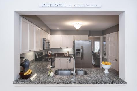 39 Wildwood Drive Cape Elizabeth ME 04107