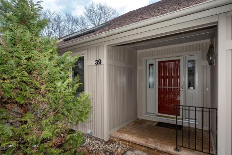 39 Wildwood Drive Cape Elizabeth ME 04107