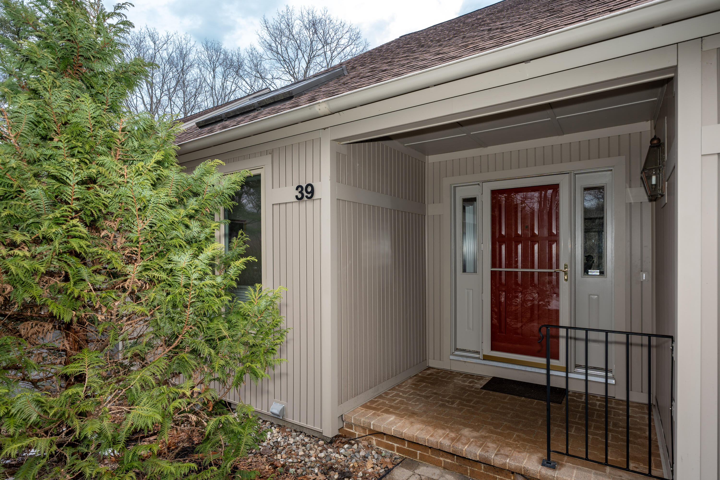 39 Wildwood Drive Cape Elizabeth ME 04107