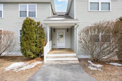14 Ledges Court Lewiston ME 04240
