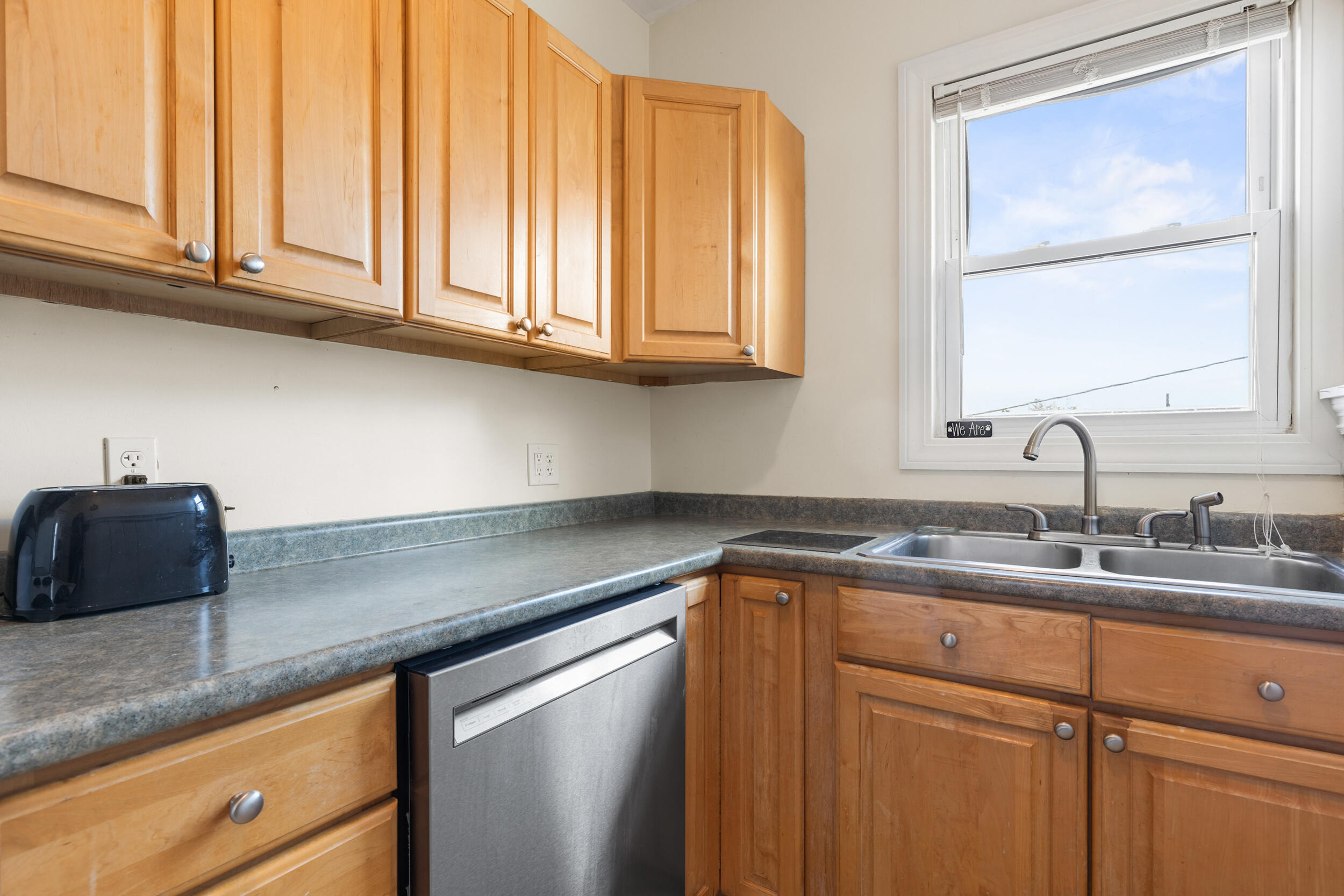 9 E Grand Avenue Scarborough ME 04074